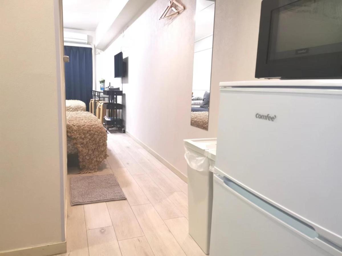 Gm -- Self Check-in -- Number & Password Is In The Following Email Apartment *