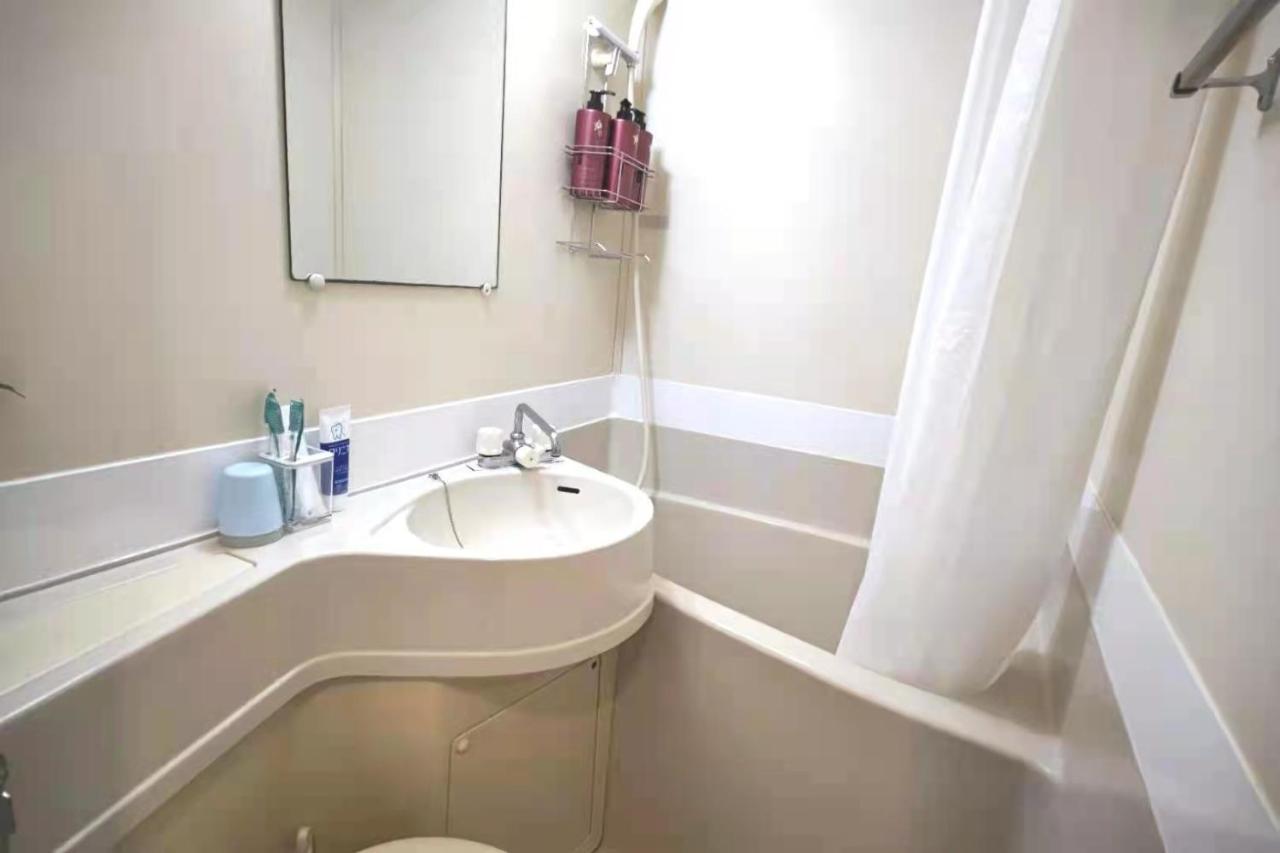 Gm -- Self Check-in -- Number & Password Is In The Following Email Apartment Tokyo