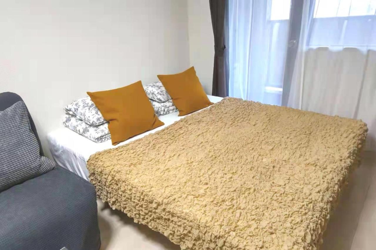Apartment Gm -- Self Check-in -- Number & Password Is In The Following Email