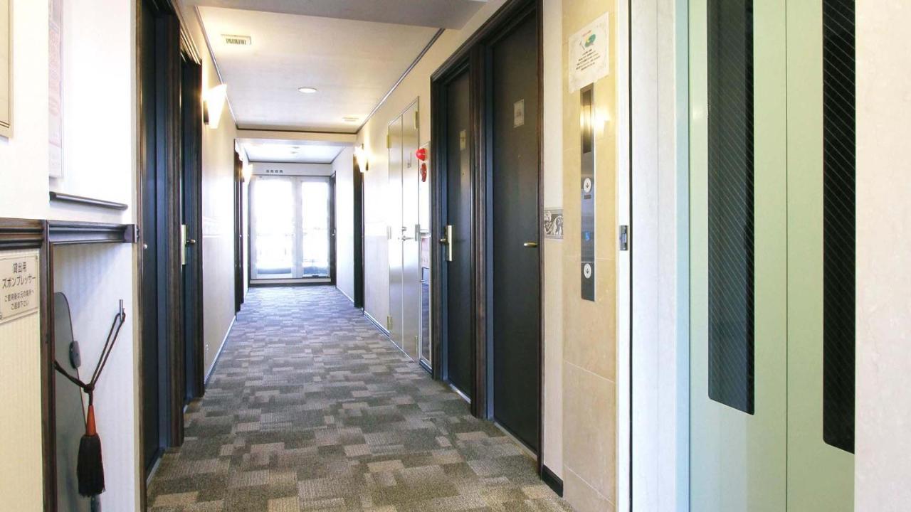 Hotel Toyoko Nihombashi Zeimusho Mae 3*