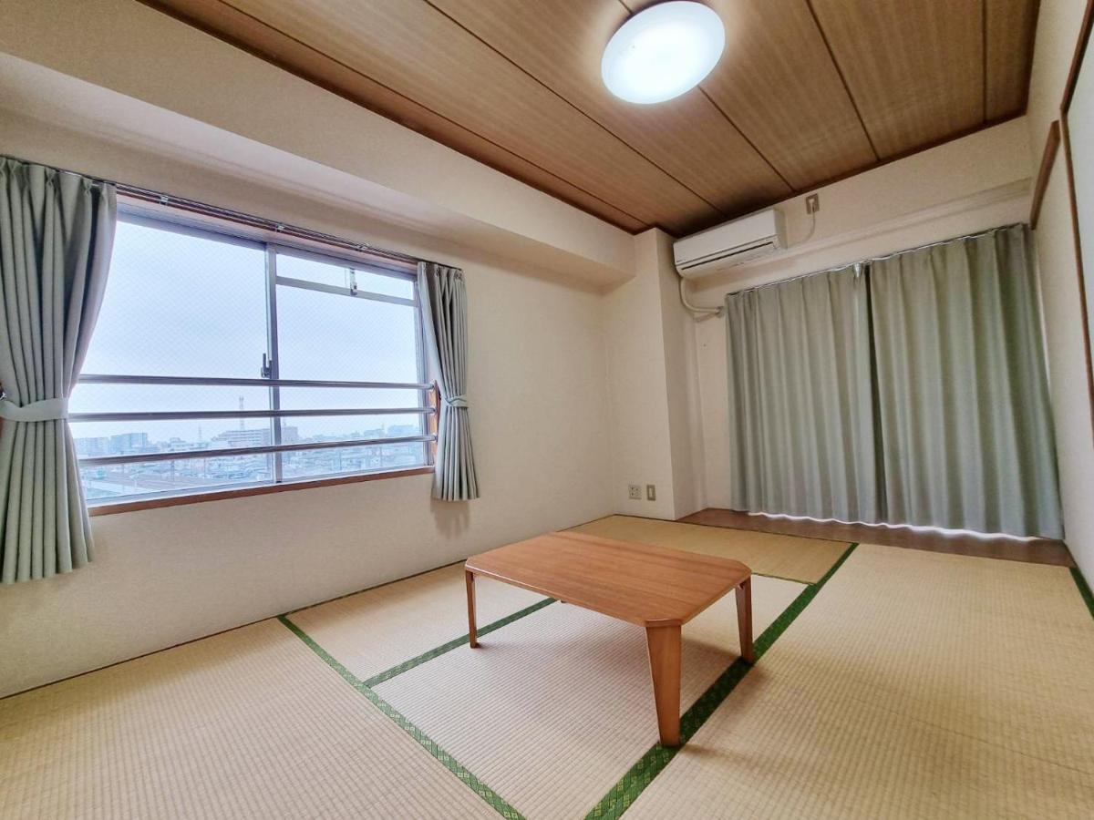 Prism Court 綾瀬 Apartment
