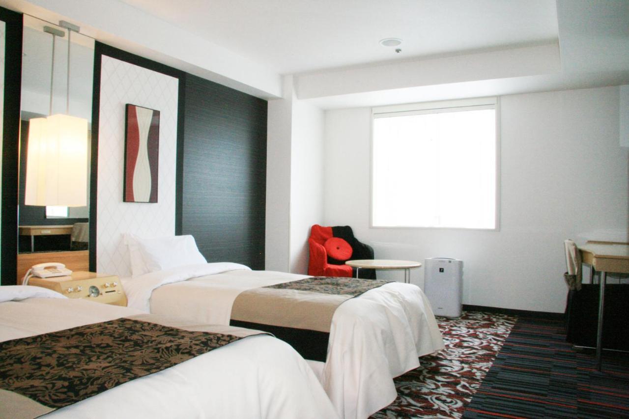 New Otani Hotel 3*