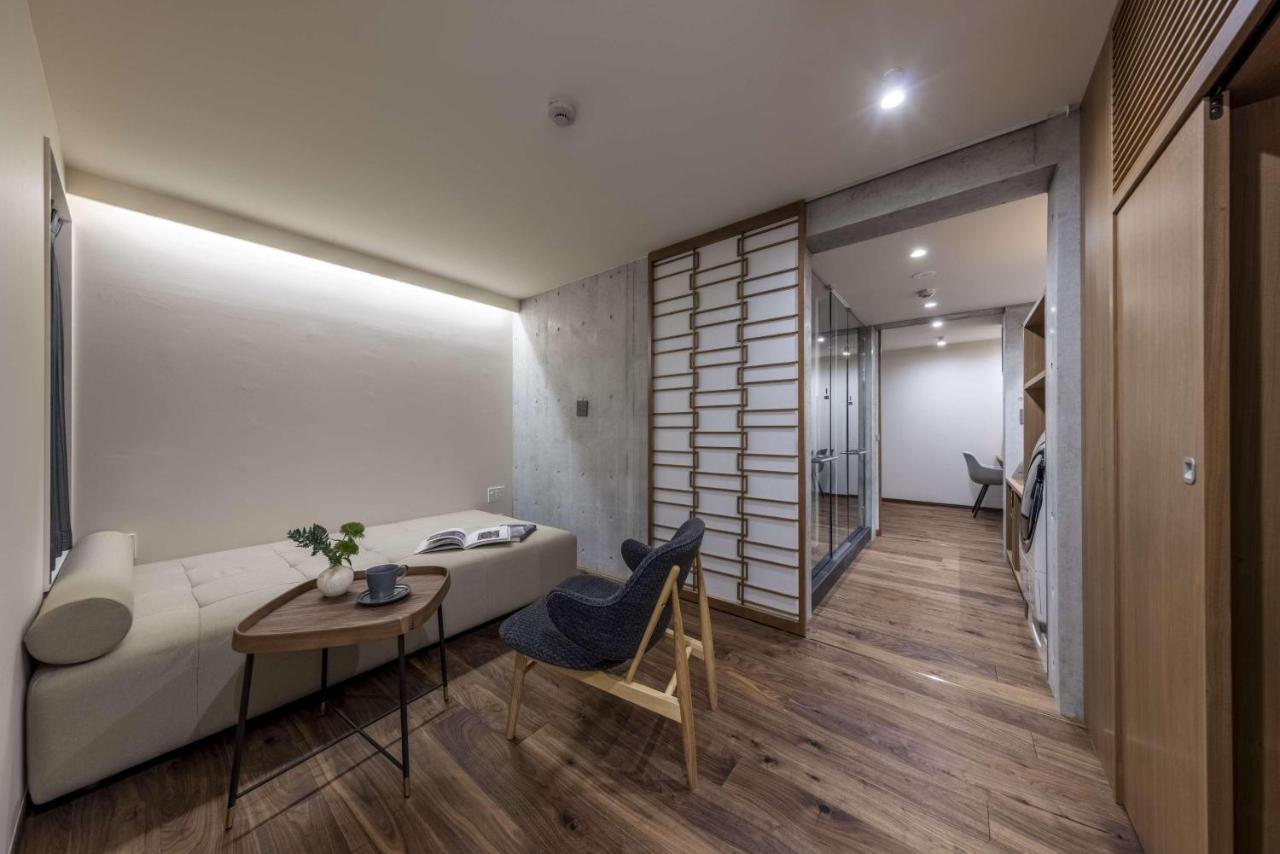 Spatium Ginza Pony 2*