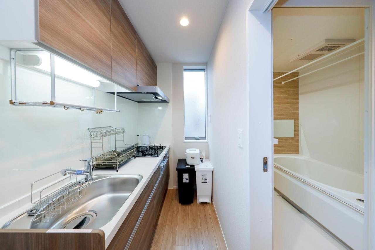 Apartment Higashi Komagata House