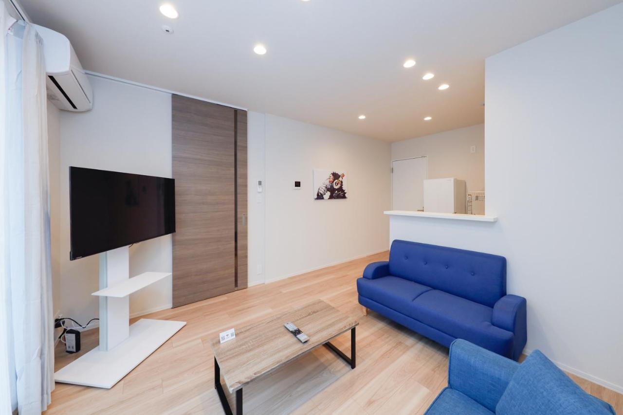 Apartment Higashi Komagata House