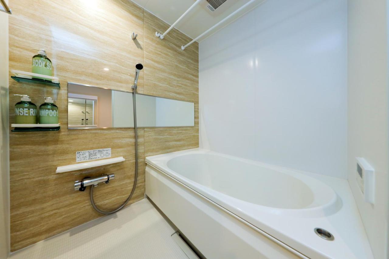 Higashi Komagata House *