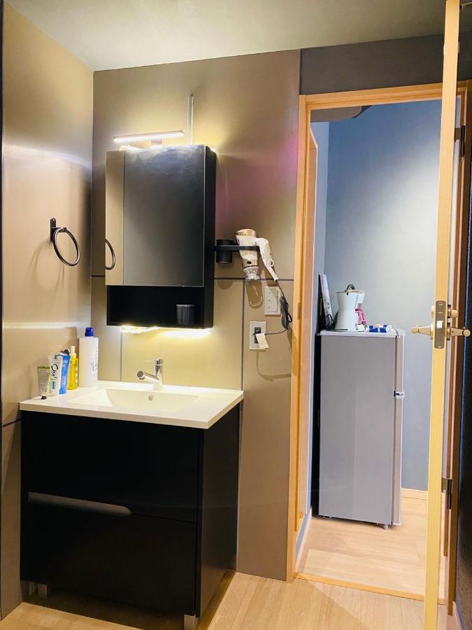 Ueno House Apartment *