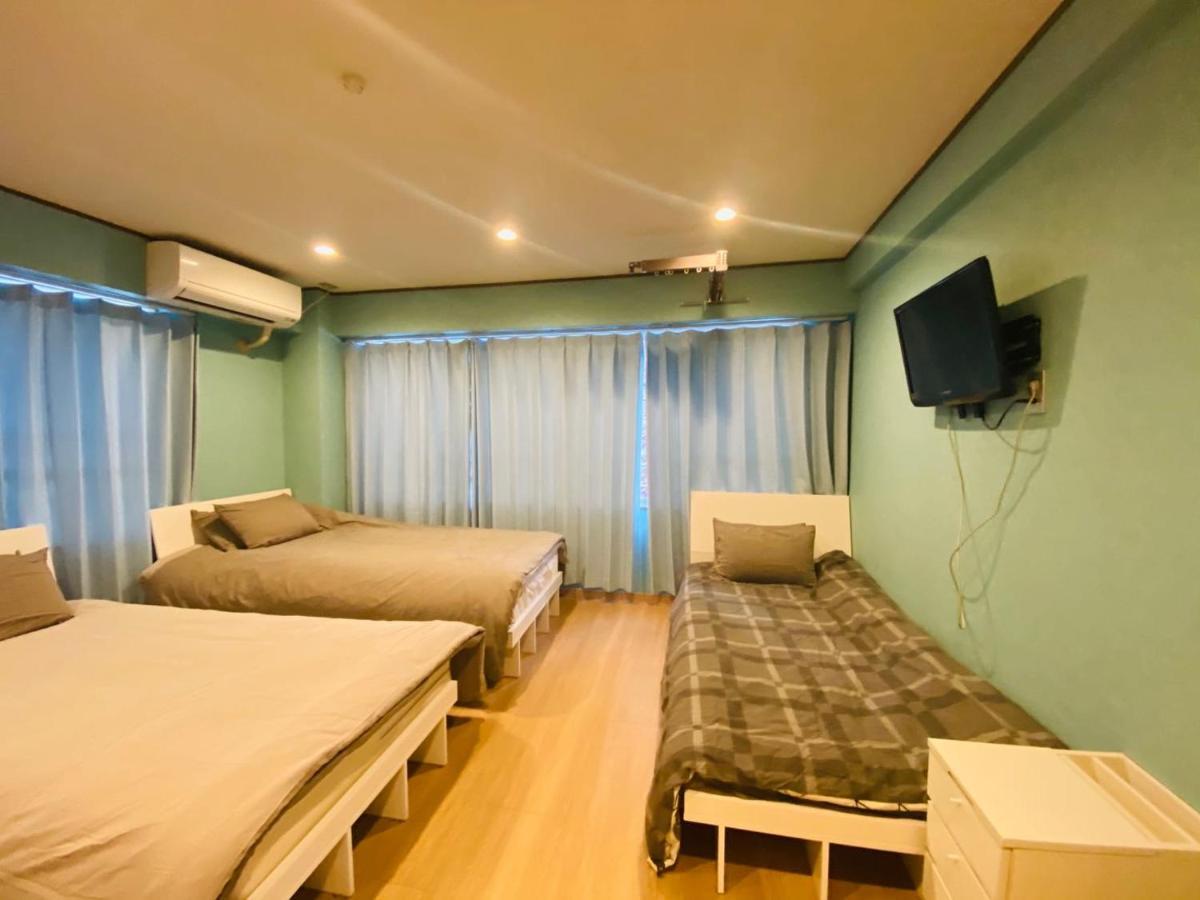 Ueno House Apartment *