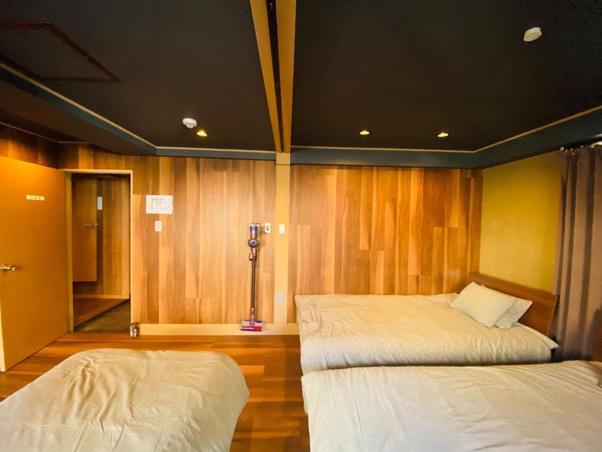 Ueno House *