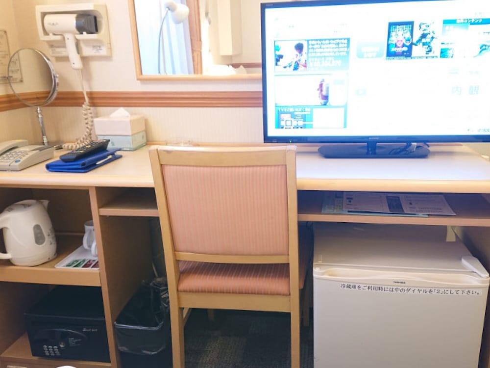 Toyoko Kanda Akihabara 3*