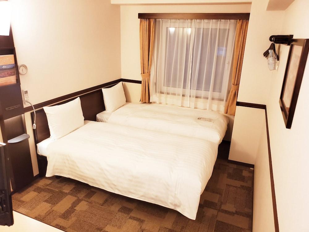 Toyoko Nihombashi Zeimusho Mae Hotel 3*
