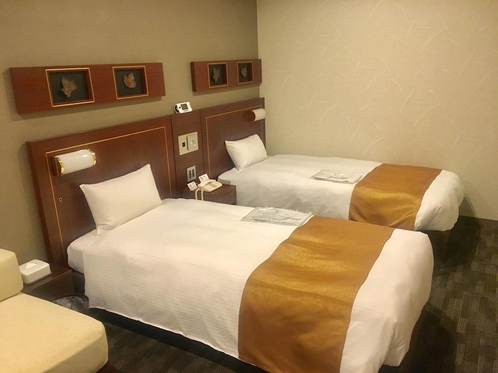 Hotel Fontaine Tokyo-jimbocho 3*