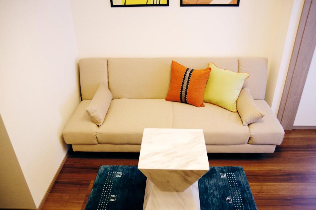 Apartment Mat Oshiage *