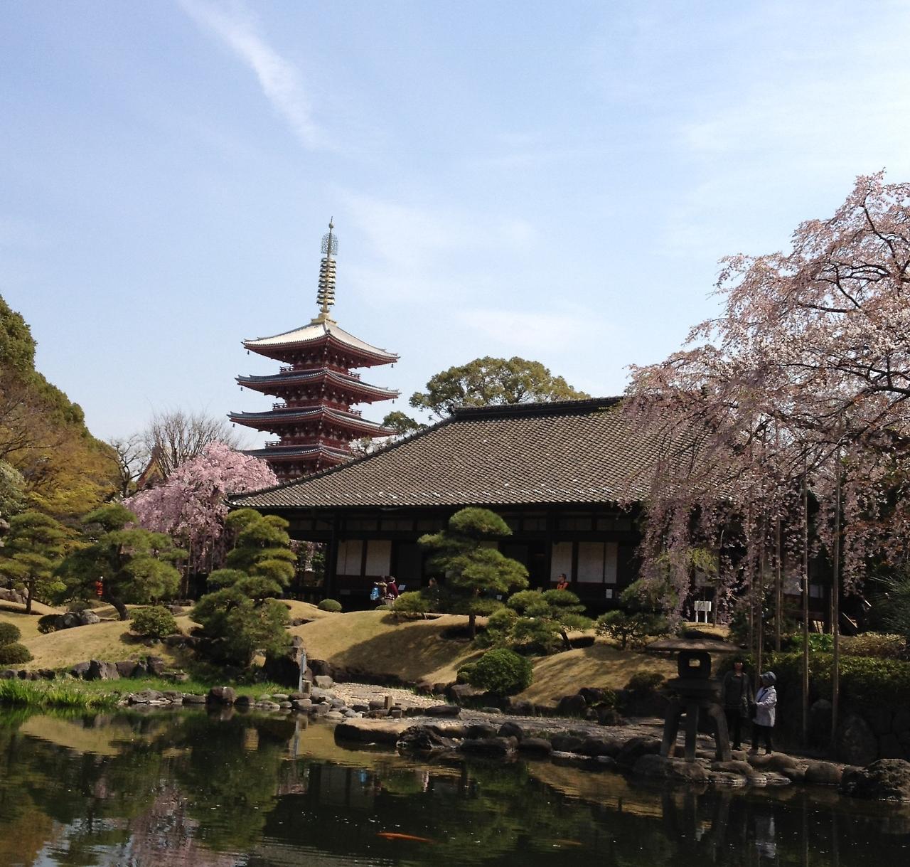 Hotel Kaminarimon