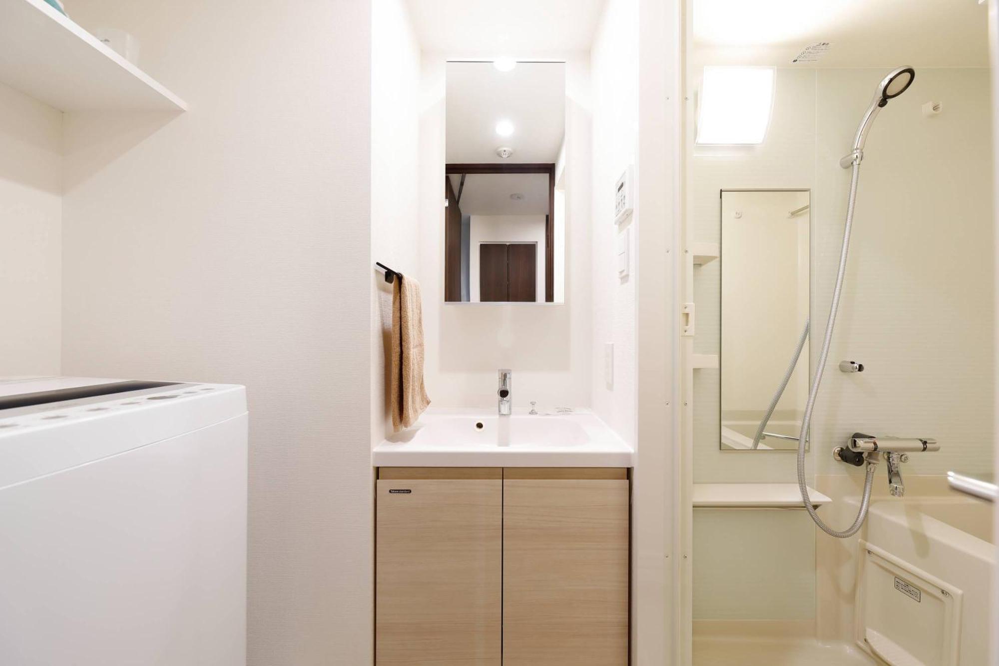 Mat Oshiage Apartment *