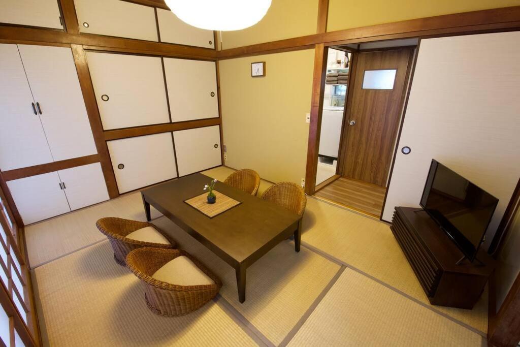 鎌倉一丁目貸家 Apartment *