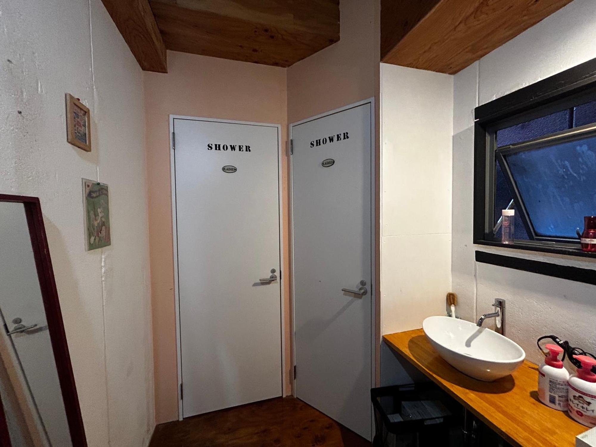 Bedgasm Hostel Tokyo