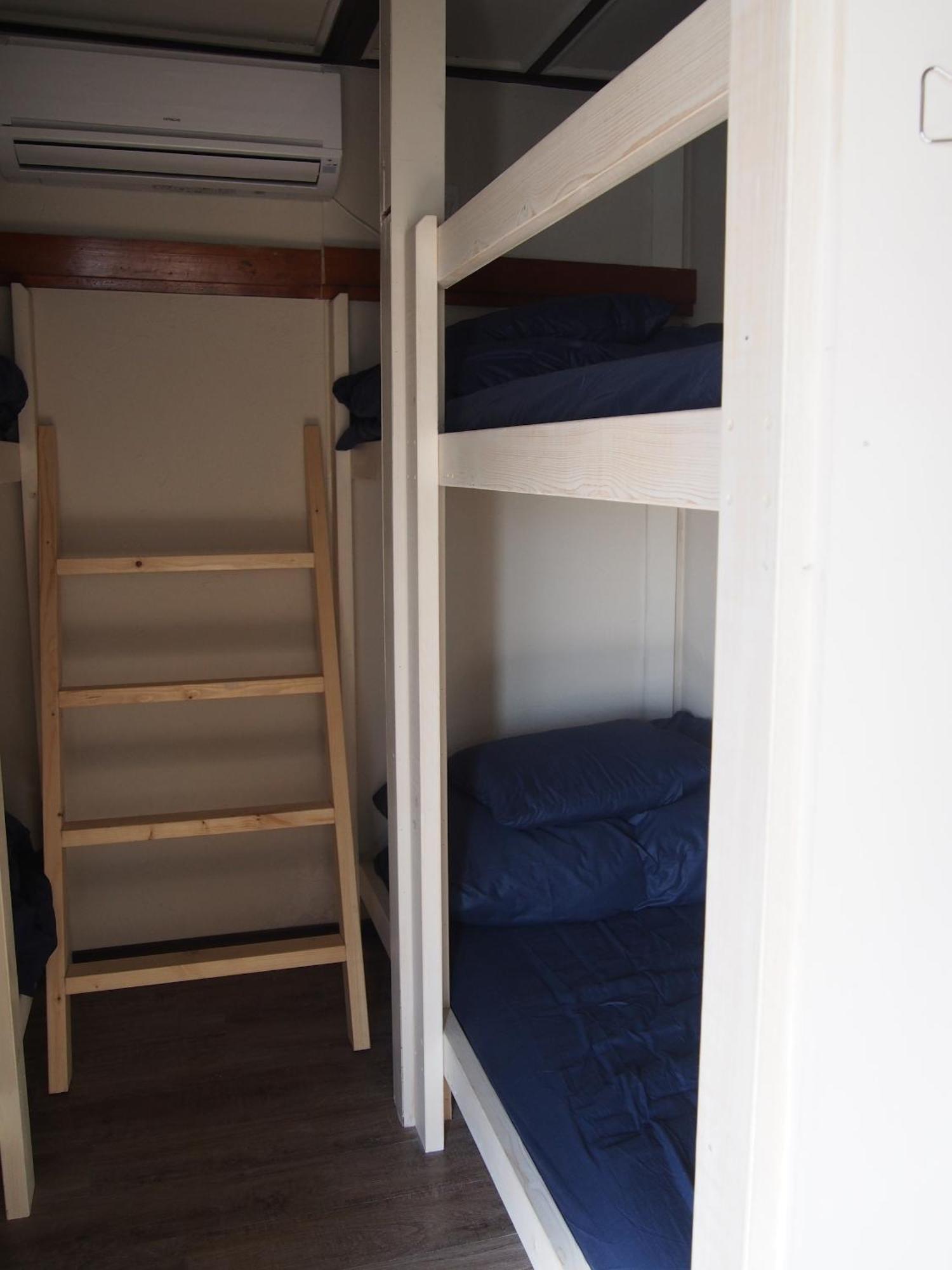 Hostel 328 & Lounge