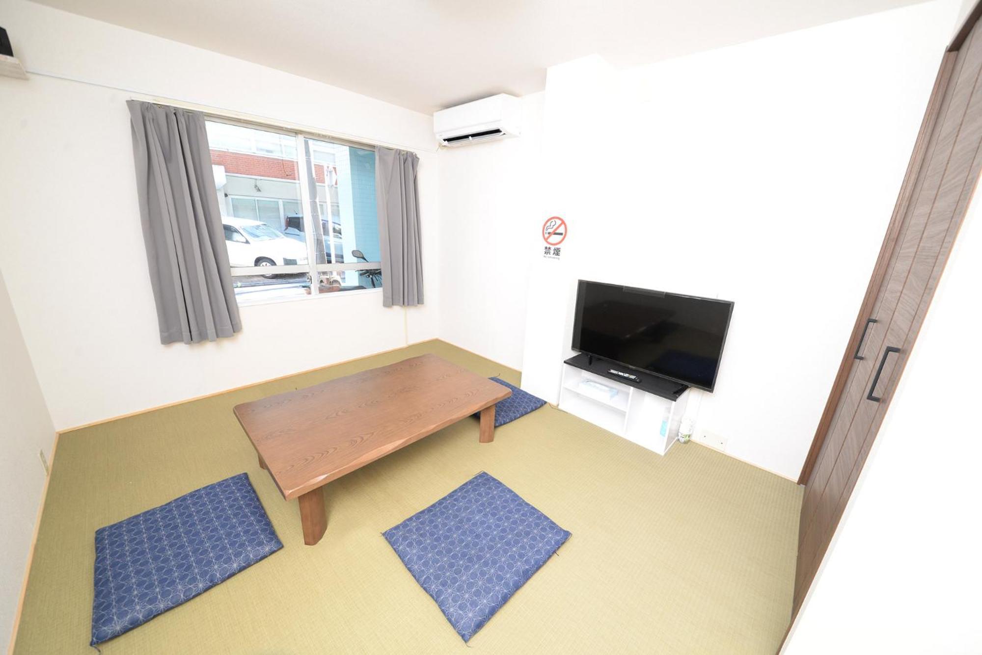 Apartment Act No.1 *