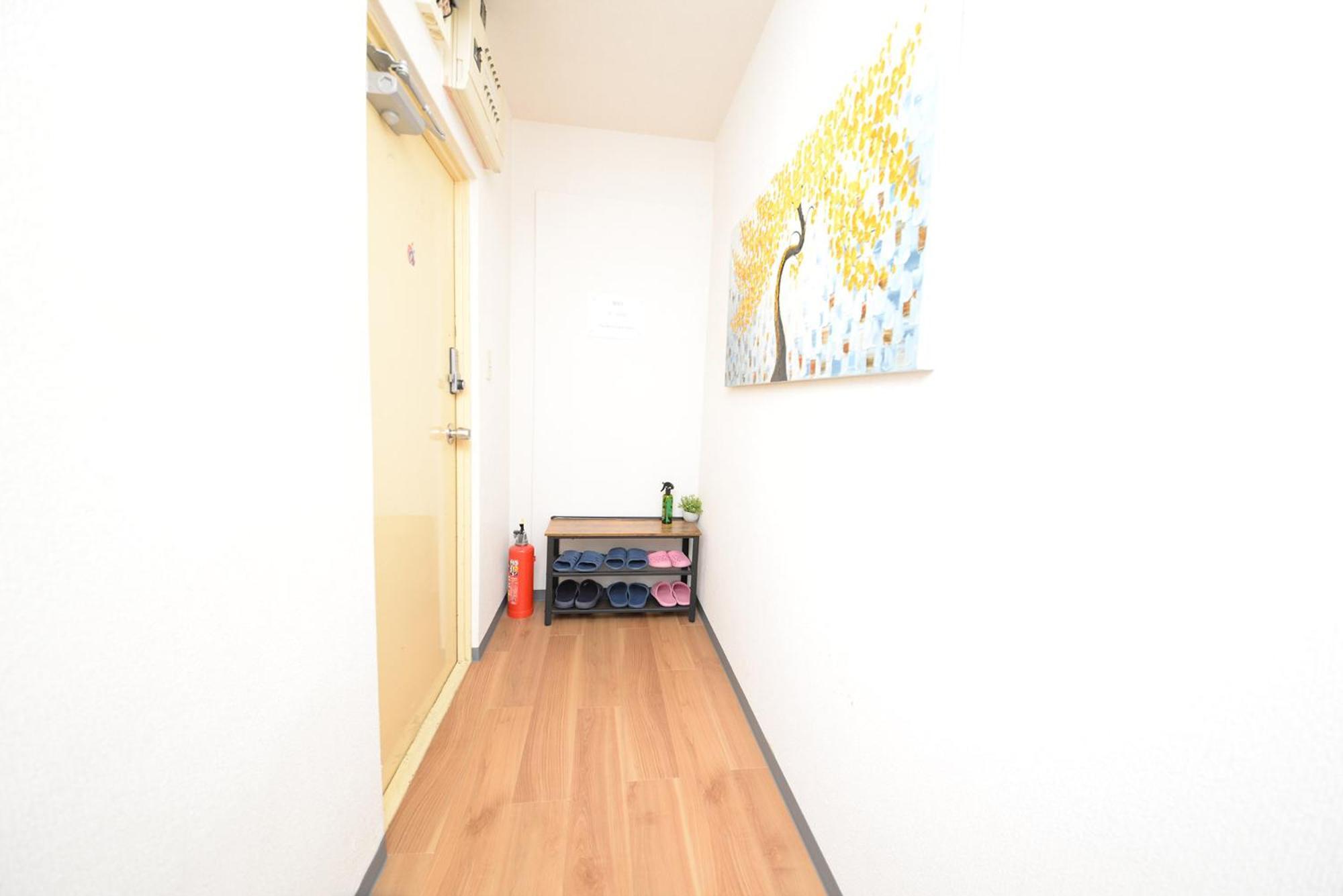 Apartment Act No.1 *