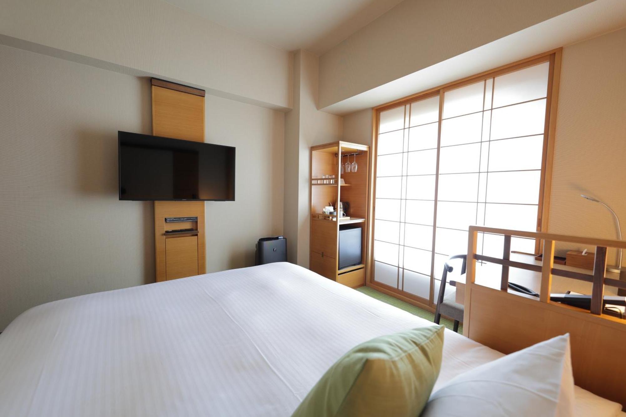 Niwa 4*