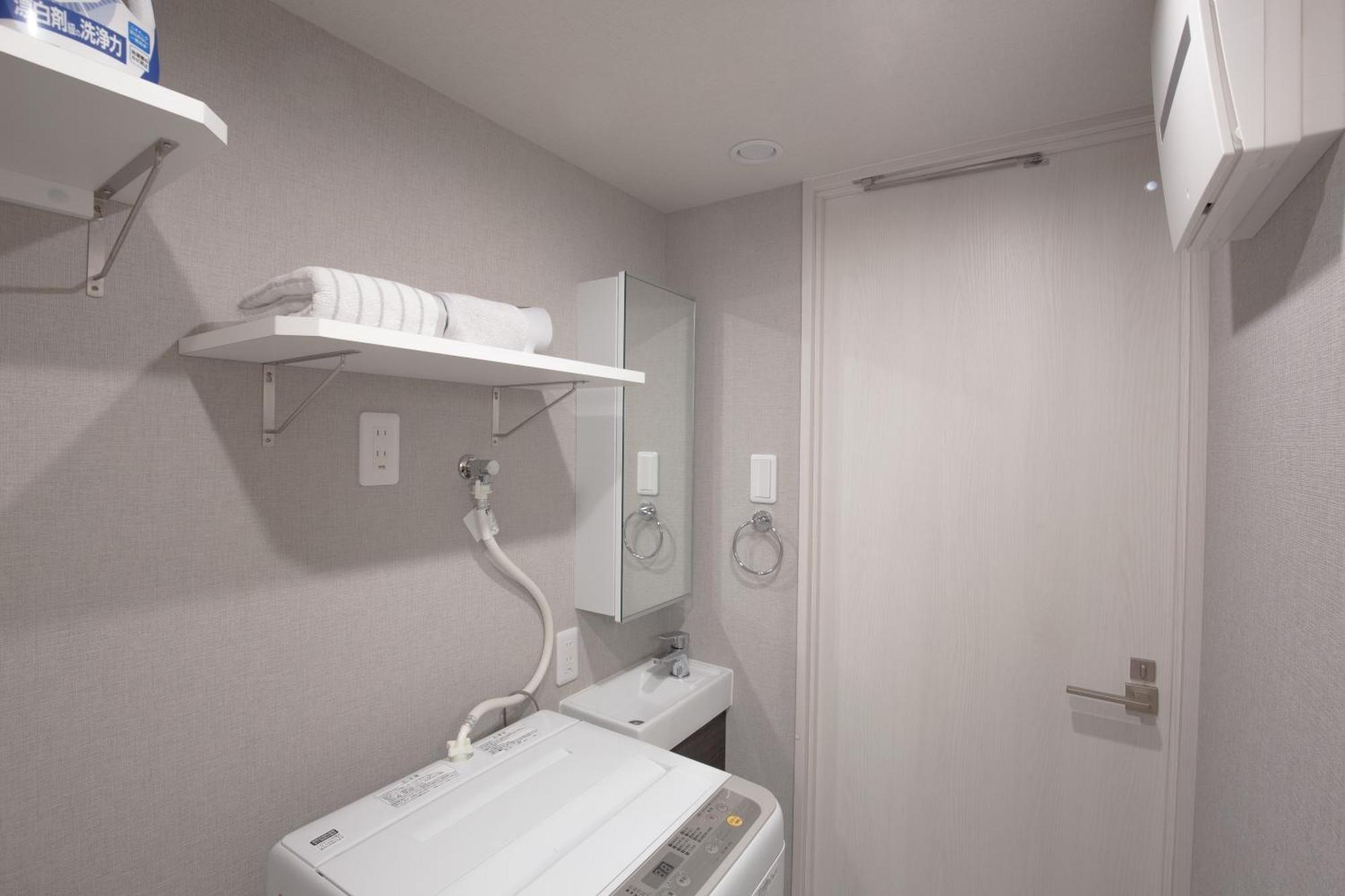 Cozy 2-person Retreat In Higashi Ueno 5 Min To Ueno Park And Subway *
