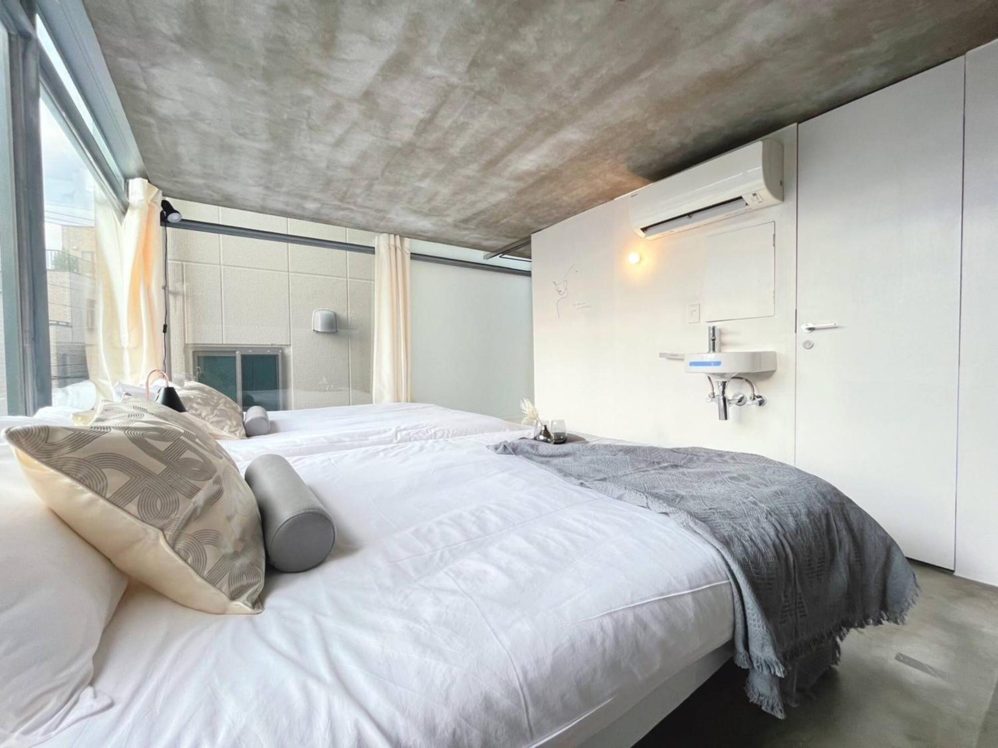 夏目坂の間room2 *