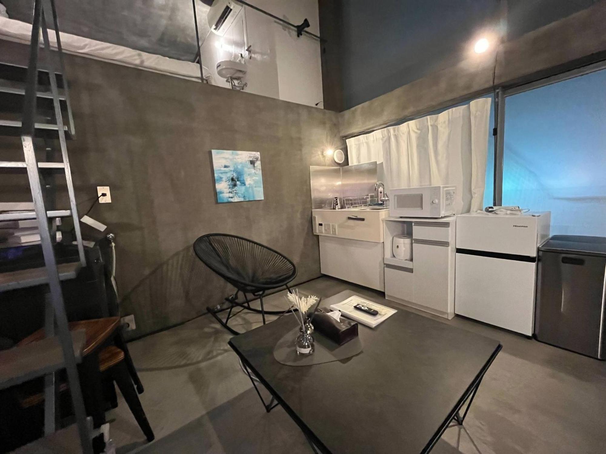 夏目坂の間room2 Apartment