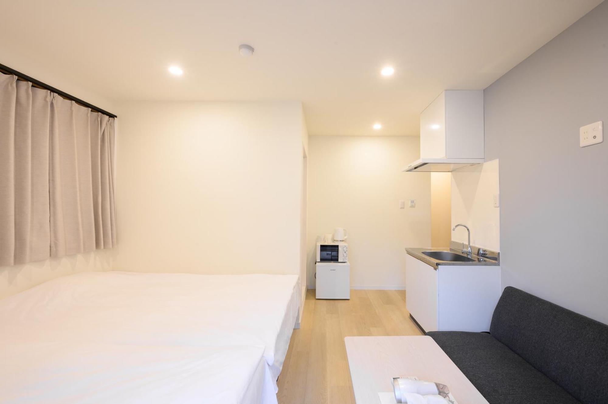 Hotel Oku 2*