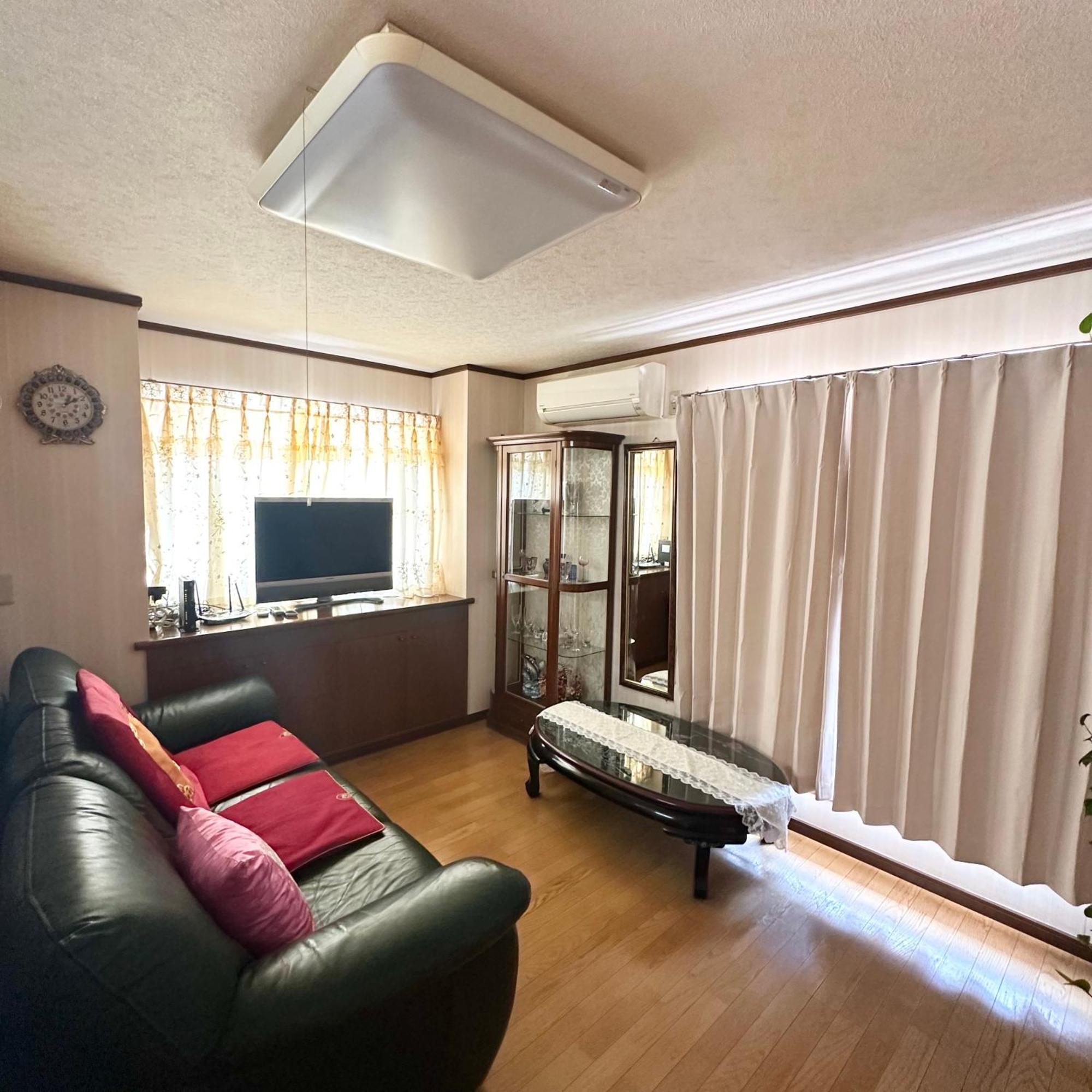 Apartment Ookubo Hills Family Tokyo