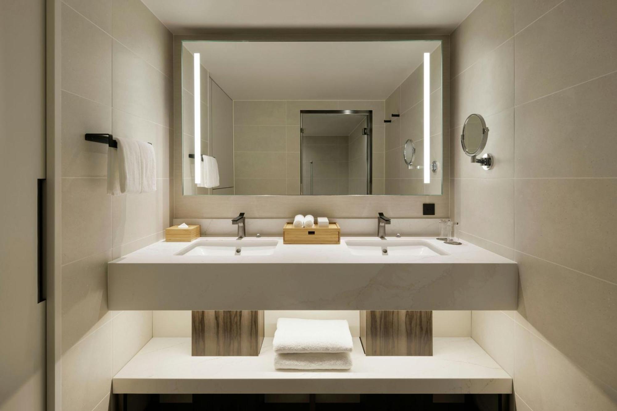 Courtyard By Marriott Ginza 4*