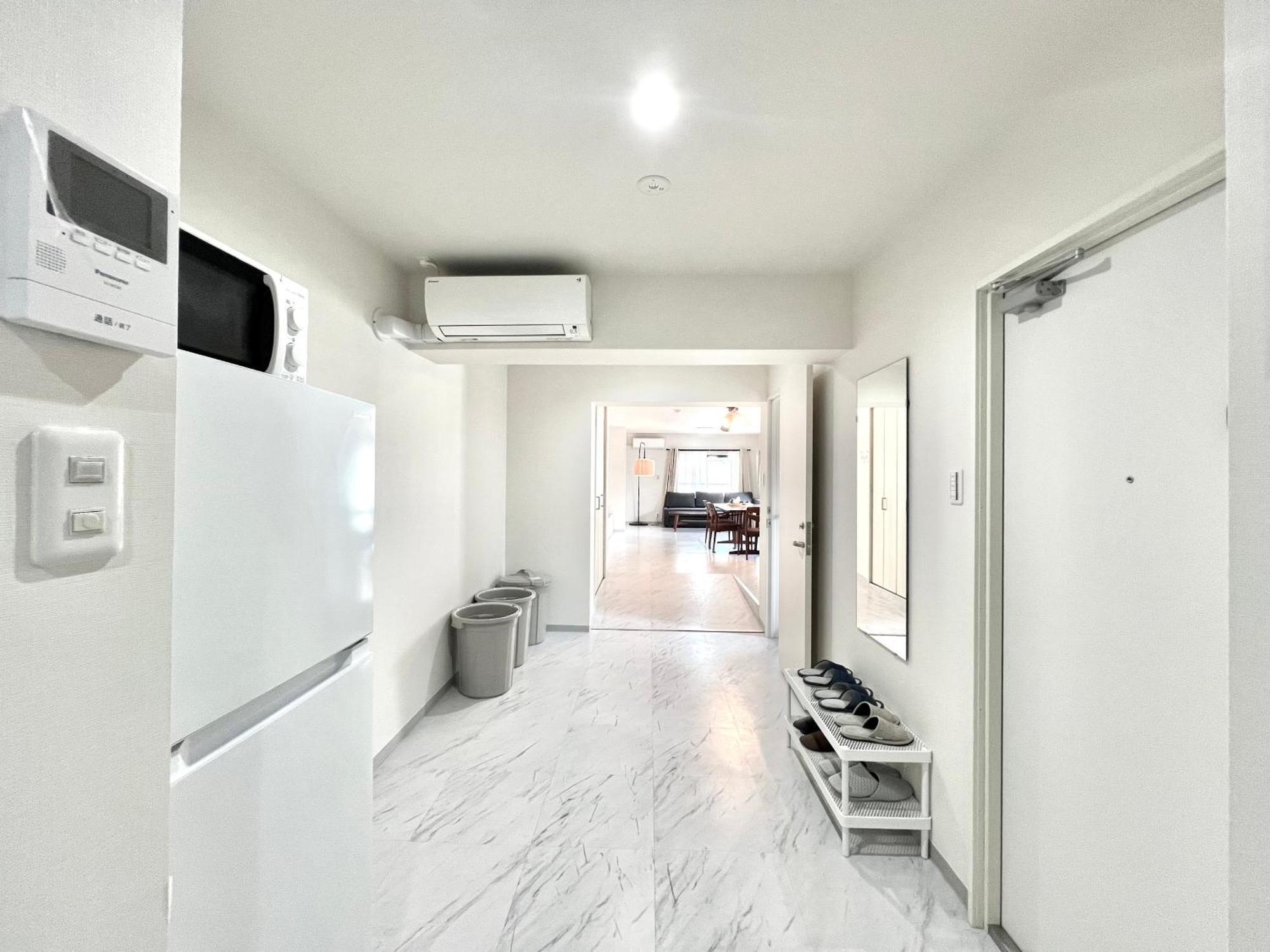 Sugamo-4f Apartment