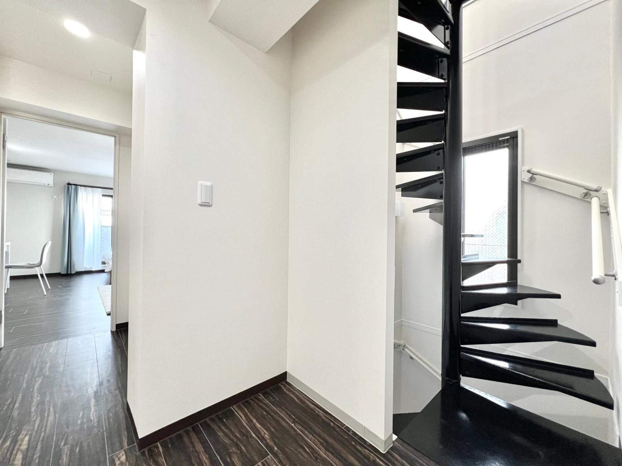 Sugamo-4f Apartment