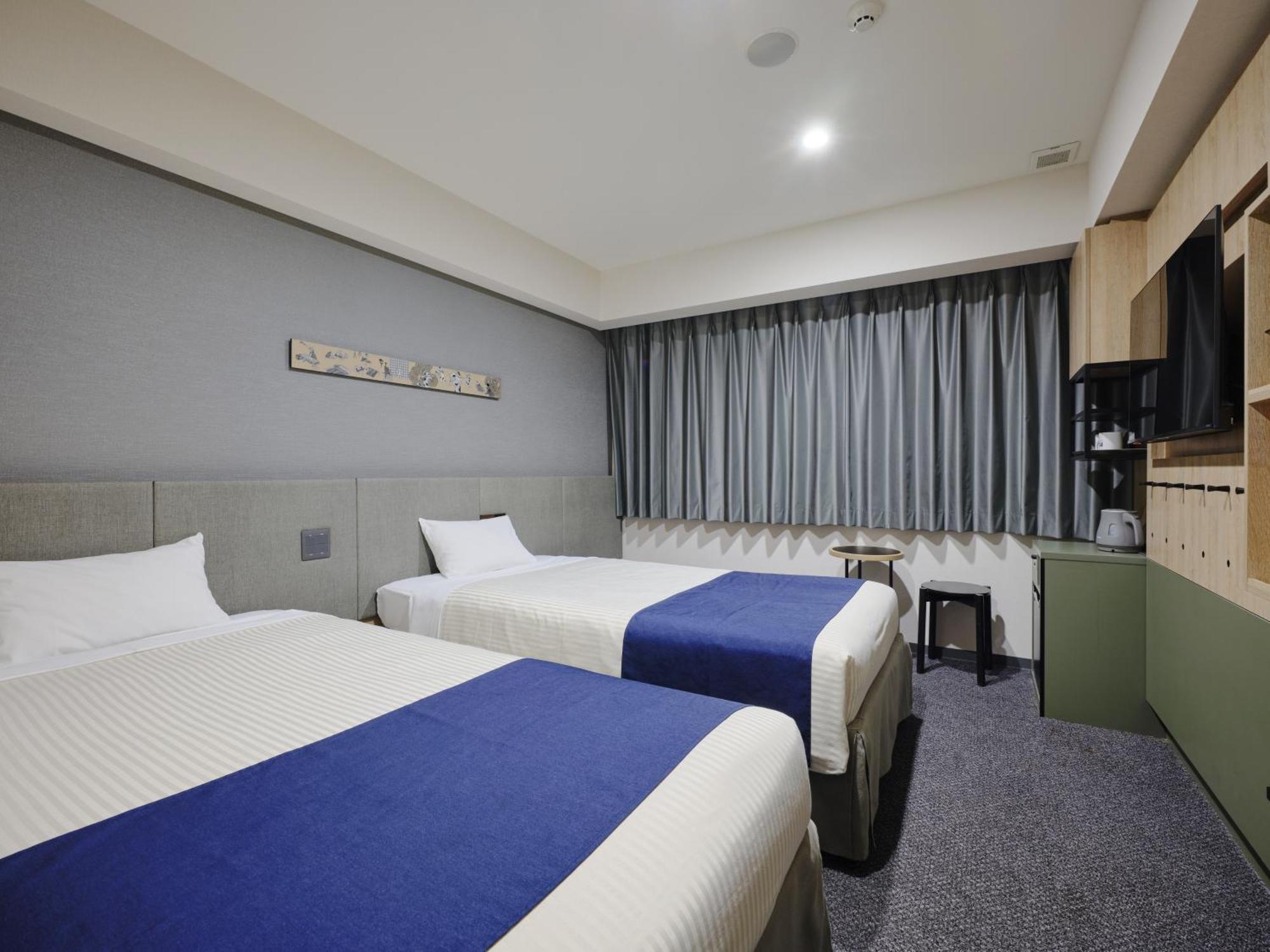Monday Premium Ueno Okachimachi Hotel