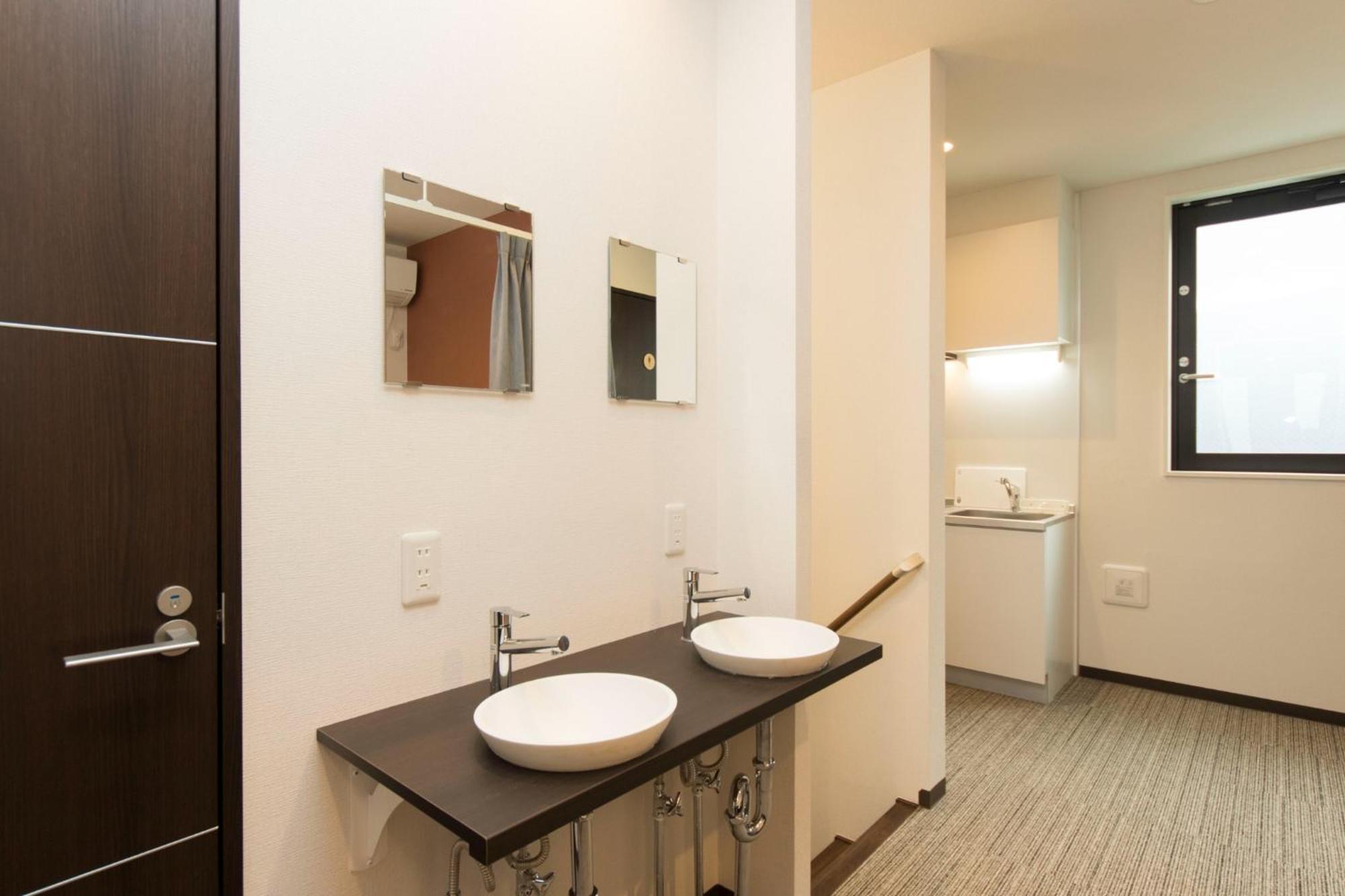 Guest house Ryoma Ikebukuro Female Only Vacation 16032v *
