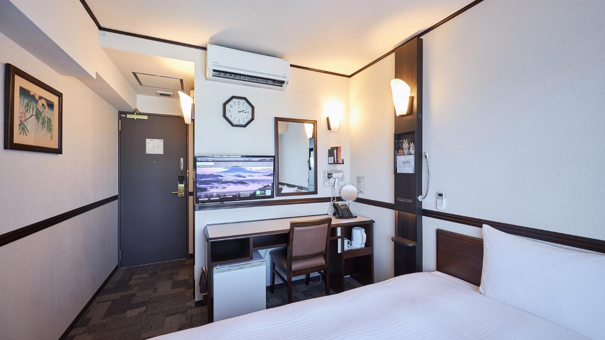 Toyoko Nihombashi Zeimusho Mae 3* Tokyo