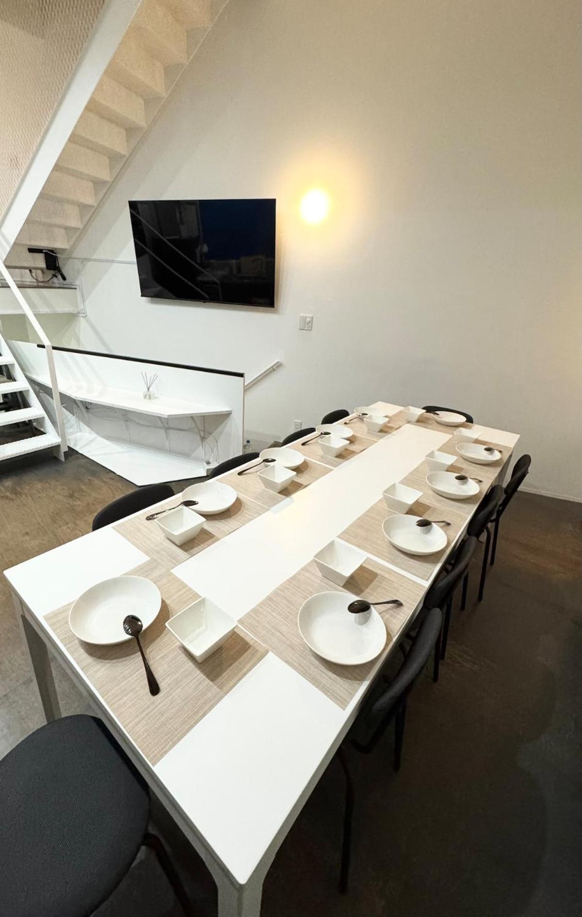 Alphinaud Apartment *