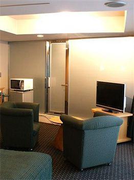 Livemax Budget Korakuen Hotel 2*