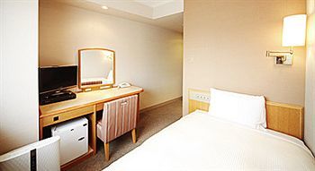 Vessel Ueno Iriya Station 3*