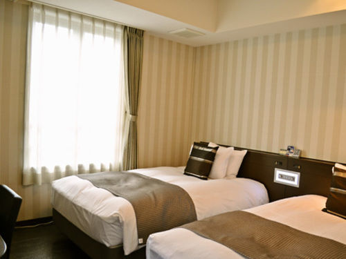 Coco Grand Kitasenju Hotel 3*