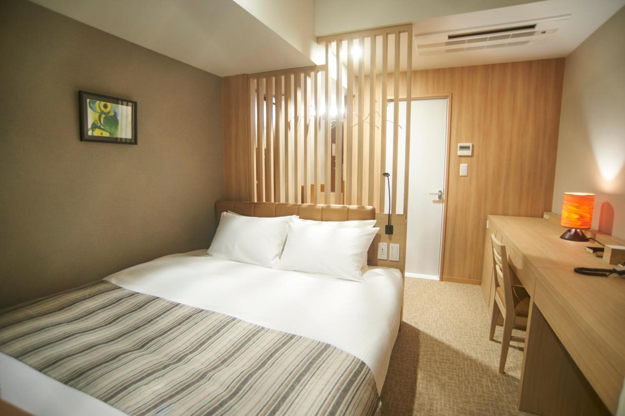 Quintessahotel Tokyohaneda Comic&books Hotel