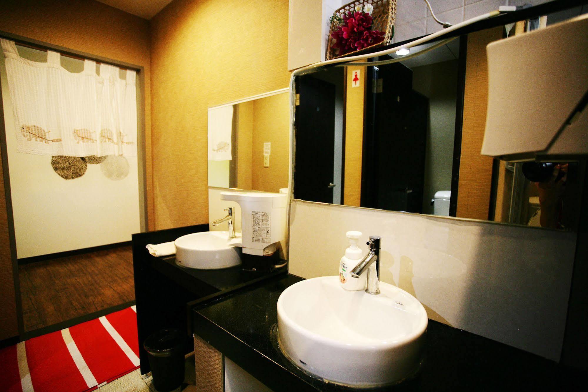 Oyo Hikari House *
