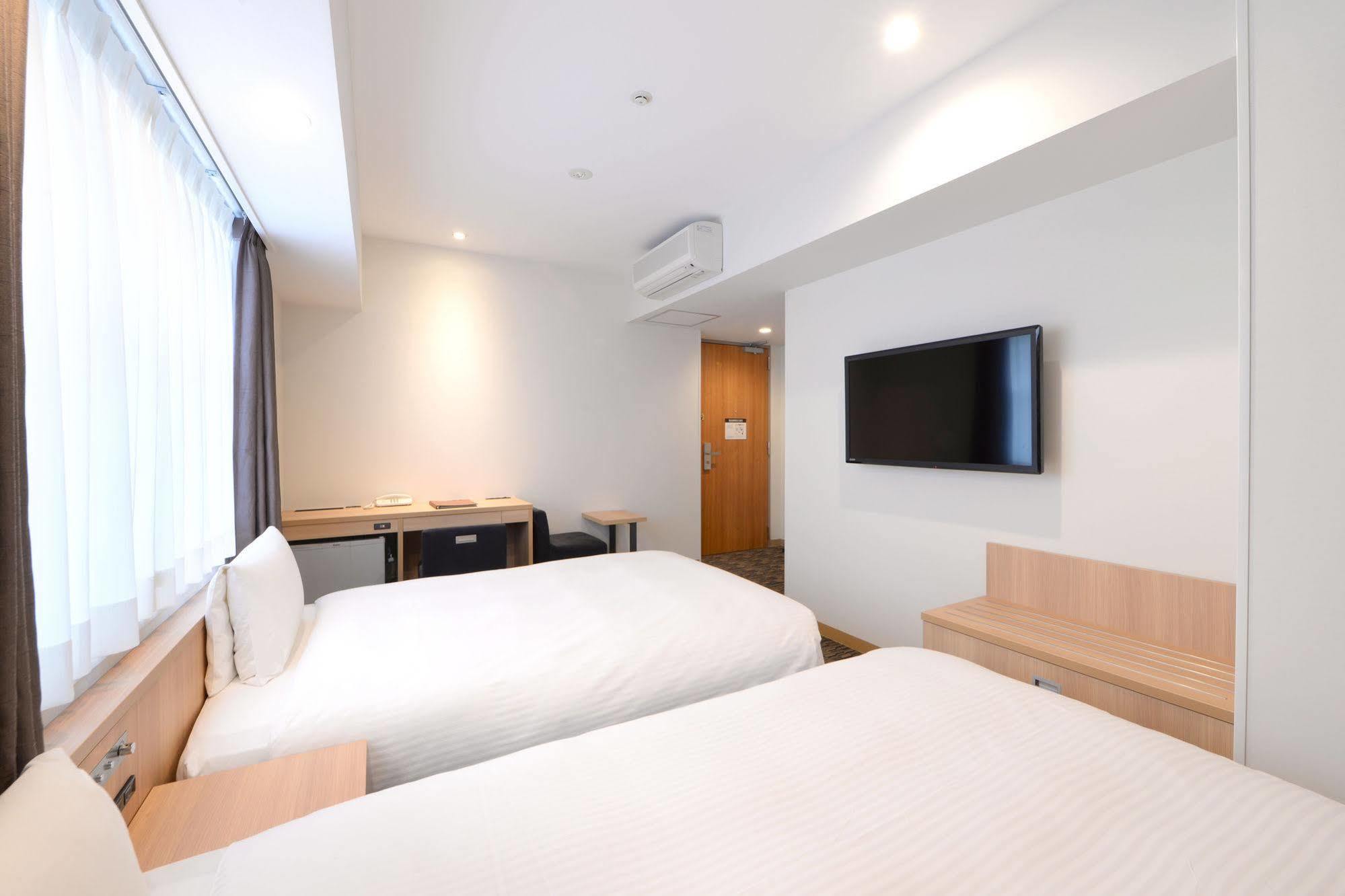 Vessel Ueno Iriya Station Hotel