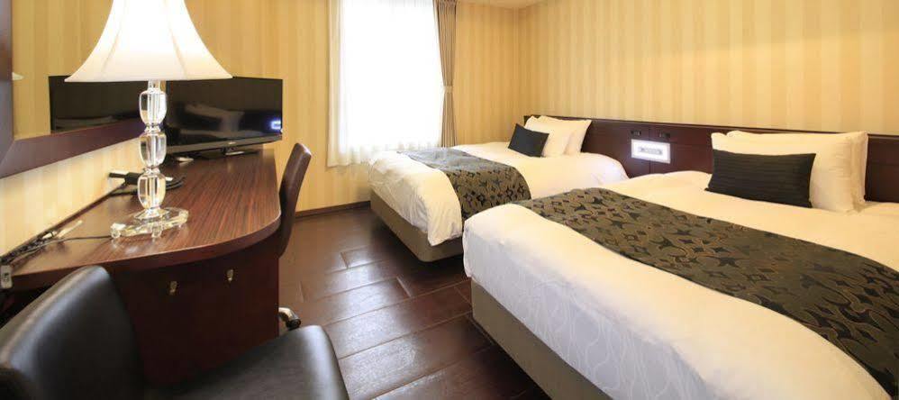 Coco Grand Kitasenju 3*