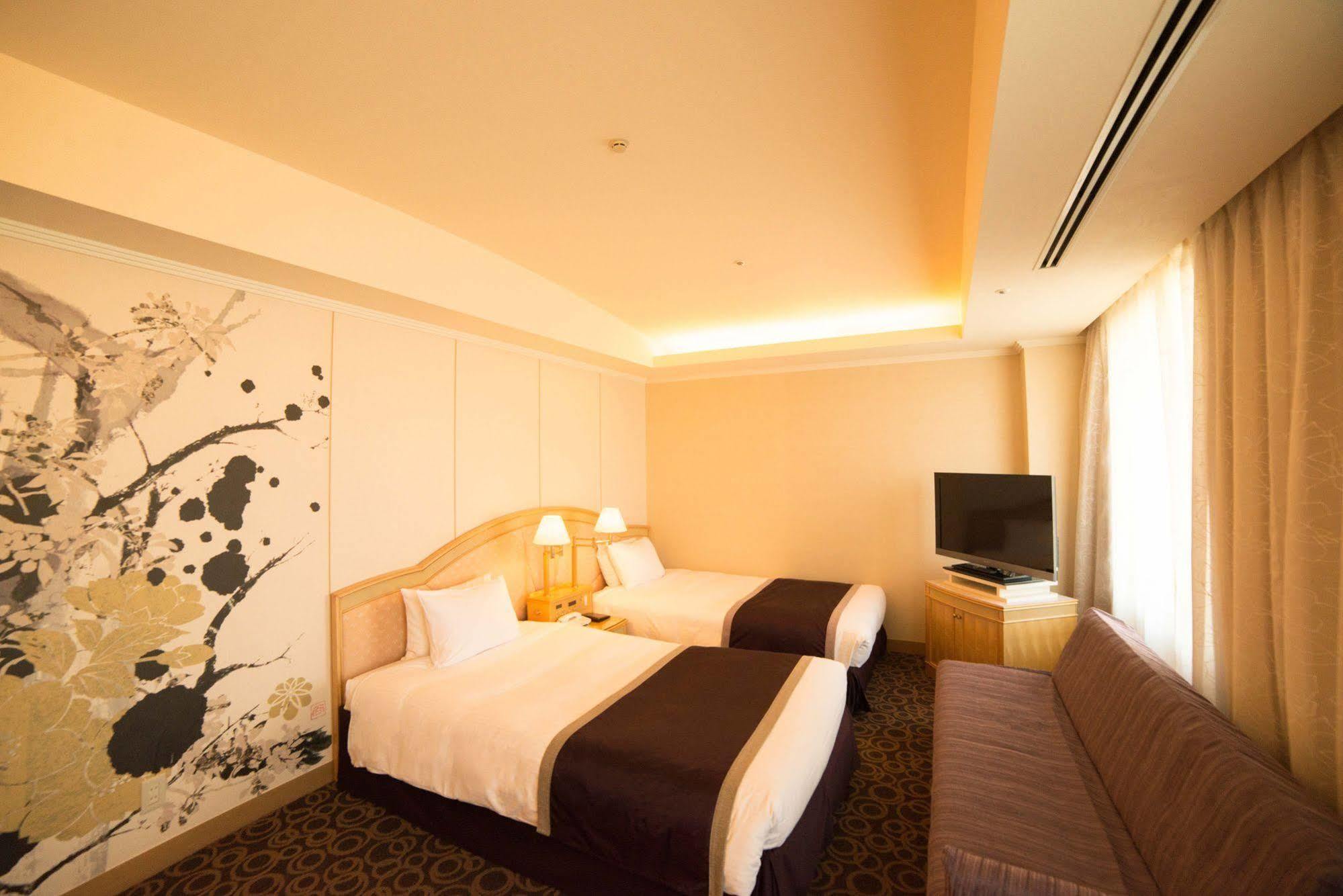 Hotel Ginza Creston 4*