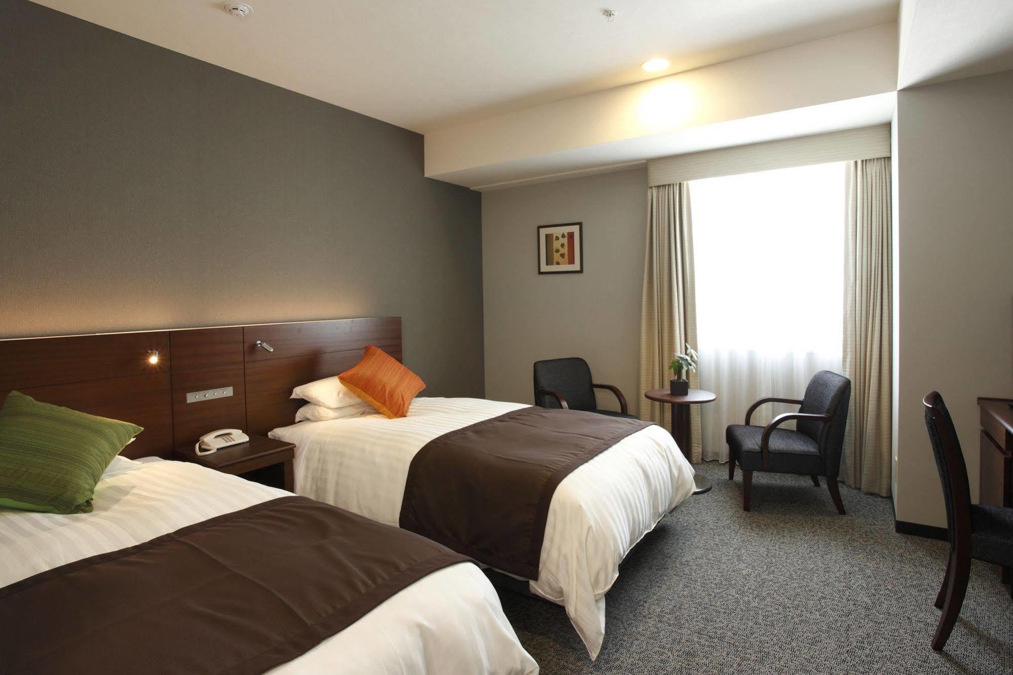 Jr-east Mets Komagome Hotel 3*