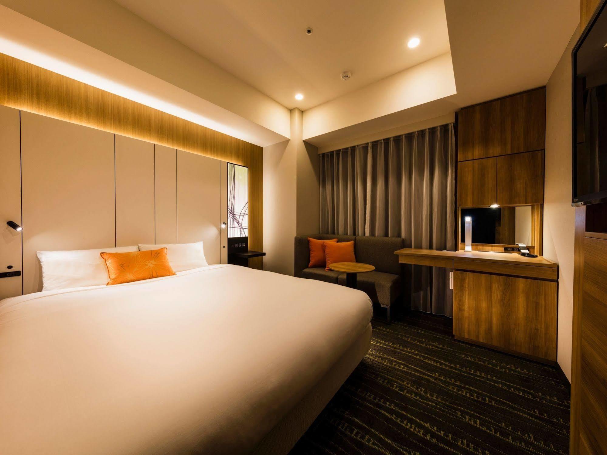 Hotel Jr-east Mets Shibuya