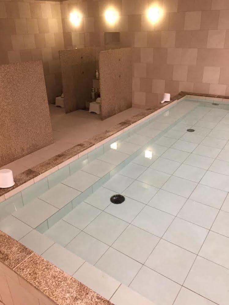 Capsule hotel First Shinbashi Atagoyama *