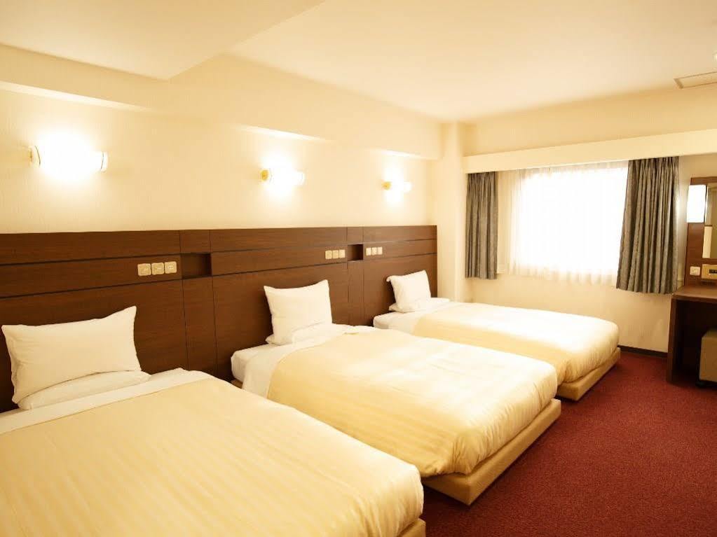 Akasaka Yoko 3* Tokyo