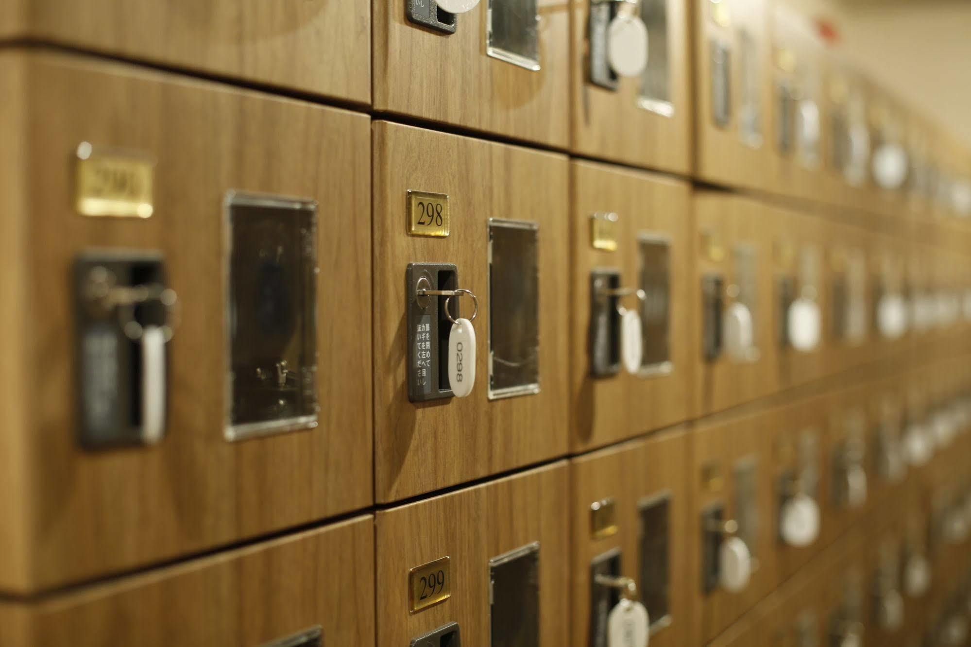 Shinjuku Kuyakusho-mae Capsule Capsule hotel *